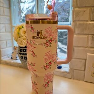 Stanley Love Shack Fancy 40oz Tumbler Rosa Beaux Pink